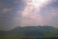 Sonne bricht durch ein Wolkenloch